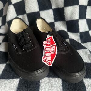 Vans Classic Black men’s 3.5 (women’s 3.5)